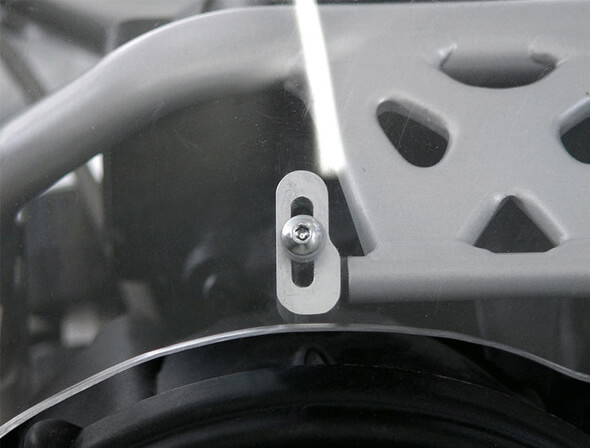 Allroad Touring Enduro BMWR1200GSA WindScreen Adjustment by WUNDERLICH